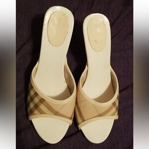 Burberry Slides Sandals Rubber Bubblegum Sole